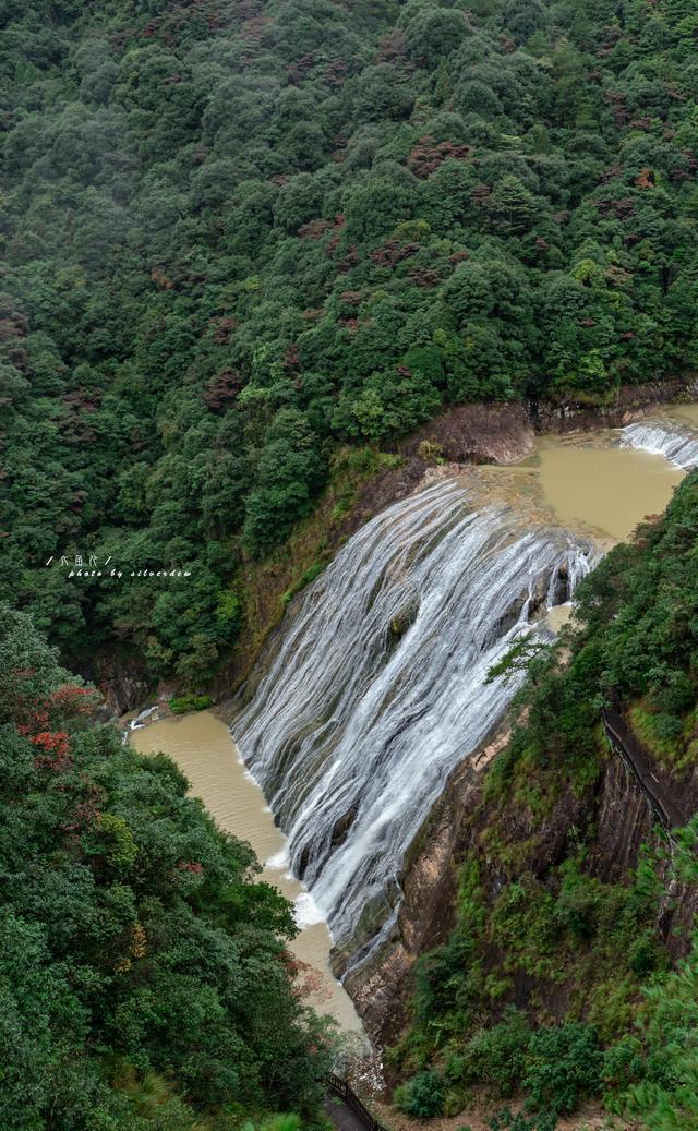 人间烟火红红火火 年货节开启囤健康果汁 团圆聚餐就喝山楂树下